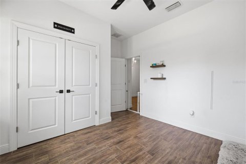 House in Apollo Beach, Florida 4 bedrooms, 231.7 sq.m. № 2099796 - photo 22