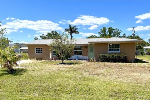 Casa en venta en Punta Gorda, Florida, 3 dormitorios, 131.46 m2 № 1673867 - foto 1
