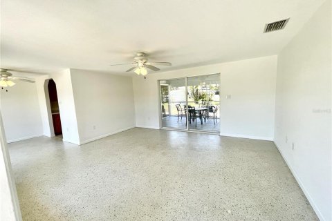 Casa en venta en Punta Gorda, Florida, 3 dormitorios, 131.46 m2 № 1673867 - foto 3