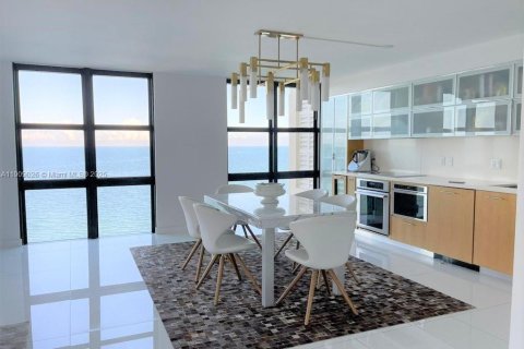 Copropriété à louer à Key Biscayne, Floride: 2 chambres, 165.55 m2 № 1964738 - photo 2