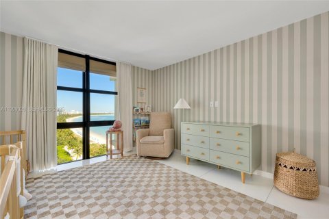 Снять в аренду кондоминиум в Ки-Бискейн, Флорида 2 спальни, 165.55м2, № 1964738 - фото 22