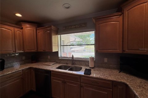 Casa en venta en Frostproof, Florida, 4 dormitorios, 263.66 m2 № 2166060 - foto 15
