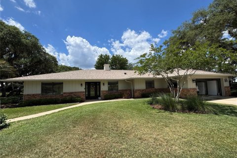 Casa en venta en Frostproof, Florida, 4 dormitorios, 263.66 m2 № 2166060 - foto 3
