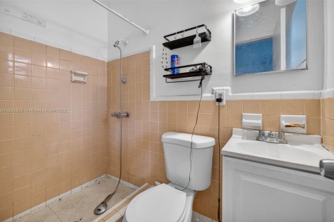 House in Fort Lauderdale, Florida 4 bedrooms, 103.31 sq.m. № 1818182 - photo 26
