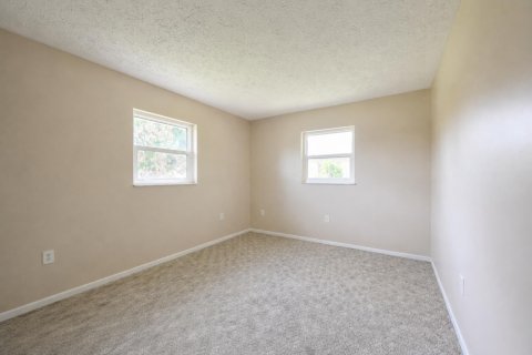 Villa ou maison à vendre à Port St. Lucie, Floride: 3 chambres, 115.94 m2 № 2292360 - photo 19