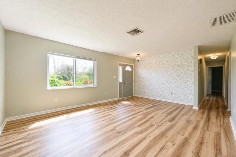 Villa ou maison à vendre à Port St. Lucie, Floride: 3 chambres, 115.94 m2 № 2292360 - photo 5