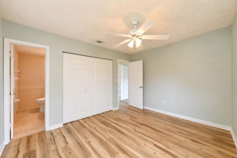 Villa ou maison à vendre à Port St. Lucie, Floride: 3 chambres, 115.94 m2 № 2292360 - photo 15