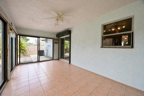 Villa ou maison à vendre à Port St. Lucie, Floride: 3 chambres, 115.94 m2 № 2292360 - photo 23