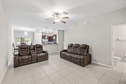 Townhouse in Riverview, Florida 3 bedrooms, 146.79 sq.m. № 1741221 - photo 4