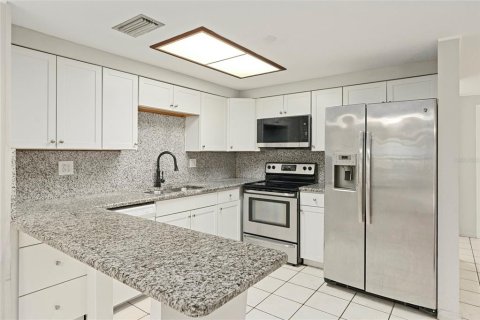 Villa ou maison à vendre à Venice, Floride: 3 chambres, 143.91 m2 № 2408036 - photo 12
