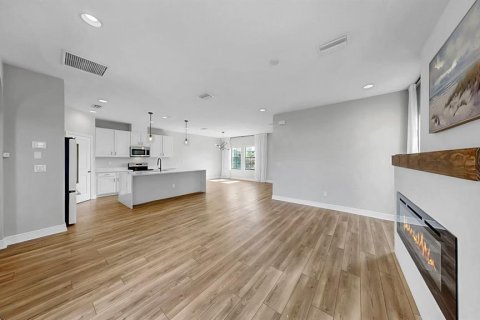 Casa en venta en Riverview, Florida, 4 dormitorios, 219.71 m2 № 1916276 - foto 5
