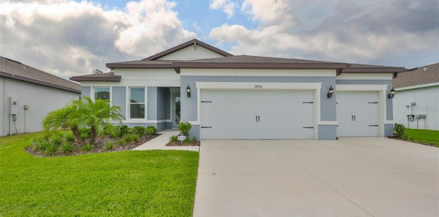 Casa en Plant City, Florida 3 dormitorios, 206.99 m2 № 1771618