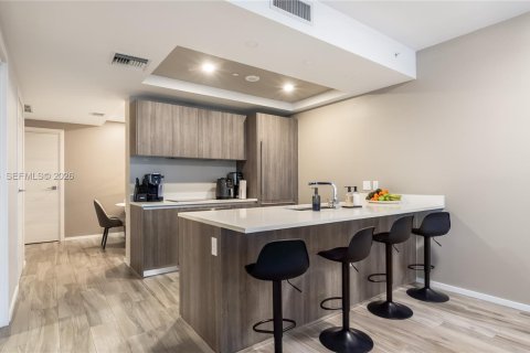 Condominio en venta en Miami, Florida, 1 dormitorio, 80.45 m2 № 2031769 - foto 18