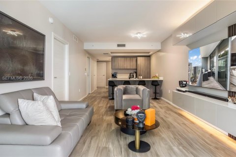Condominio en venta en Miami, Florida, 1 dormitorio, 80.45 m2 № 2031769 - foto 14