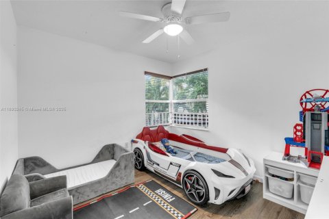 House in Miramar, Florida 4 bedrooms, 190.82 sq.m. № 1945472 - photo 30