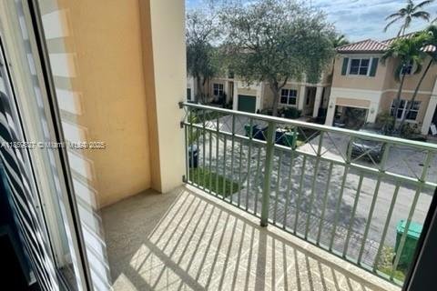 Casa en venta en Miami Lakes, Florida, 3 dormitorios, 197.7 m2 № 1887926 - foto 20