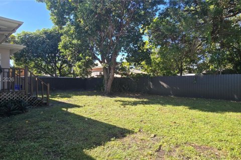 Casa en alquiler en Miami, Florida, 3 dormitorios, 117.71 m2 № 1999973 - foto 16