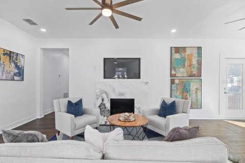 Casa en venta en Saint Petersburg, Florida, 4 dormitorios, 202.34 m2 № 1408229 - foto 28