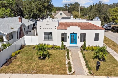 Casa en venta en Saint Petersburg, Florida, 4 dormitorios, 202.34 m2 № 1408229 - foto 4