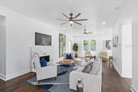 Casa en venta en Saint Petersburg, Florida, 4 dormitorios, 202.34 m2 № 1408229 - foto 7