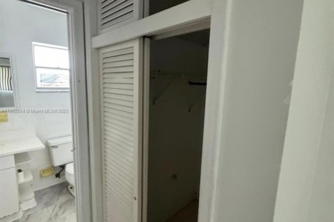 Купить кондоминиум в Авентура, Флорида 1 спальня, 74.32м2, № 2012293 - фото 12