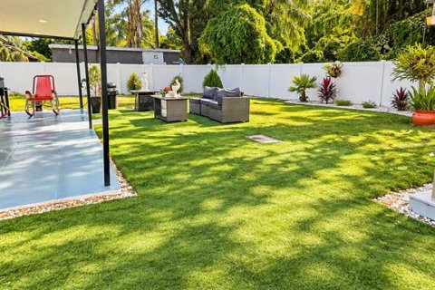 Villa ou maison à vendre à Tampa, Floride: 5 chambres, 190.17 m2 № 2411497 - photo 3
