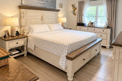 Villa ou maison à vendre à Tampa, Floride: 5 chambres, 190.17 m2 № 2411497 - photo 12