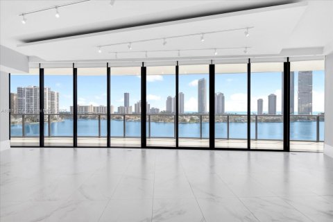 Condo in Aventura, Florida, 2 bedrooms  № 1978920 - photo 5