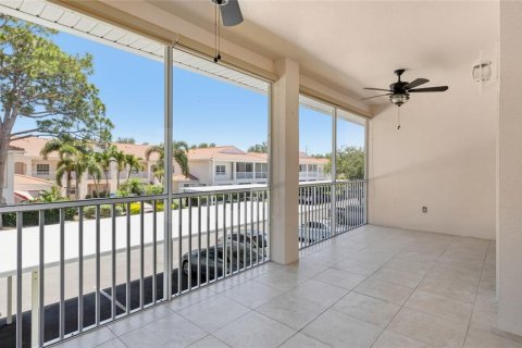 Condo in Sarasota, Florida, 2 bedrooms № 2222453 - photo 25