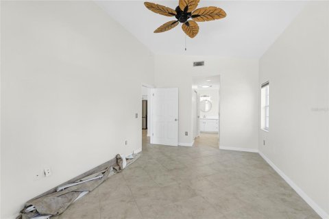 Condo in Sarasota, Florida, 2 bedrooms № 2222453 - photo 16