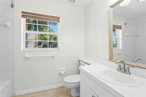 Condo in Sarasota, Florida, 2 bedrooms № 2222453 - photo 23