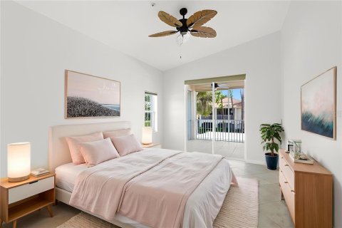 Condo in Sarasota, Florida, 2 bedrooms № 2222453 - photo 13