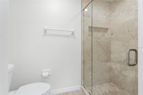 Condo in Sarasota, Florida, 2 bedrooms № 2222453 - photo 18