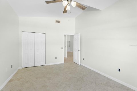 Condo in Sarasota, Florida, 2 bedrooms № 2222453 - photo 22