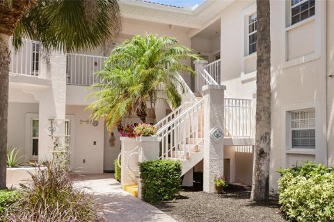 Condo in Sarasota, Florida, 2 bedrooms № 2222453 - photo 4