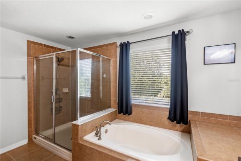 House in Orlando, Florida 4 bedrooms, 205.69 sq.m. № 1871020 - photo 28