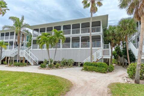 Copropriété à vendre à Placida, Floride: 2 chambres, 117.24 m2 № 916434 - photo 1