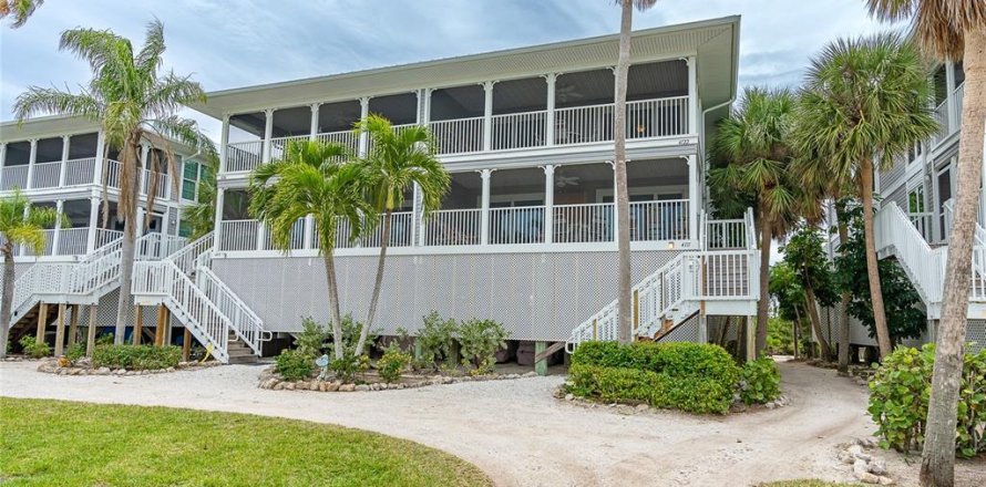 Condo in Placida, Florida, 2 bedrooms № 916434