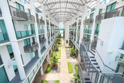 Купить кондоминиум в Майами-Бич, Флорида 3 спальни, 157.93м2, № 1958765 - фото 23