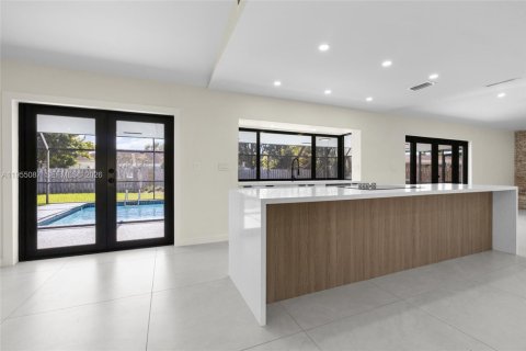 Villa ou maison à vendre à Cutler Bay, Floride: 3 chambres, 178 m2 № 2010876 - photo 16