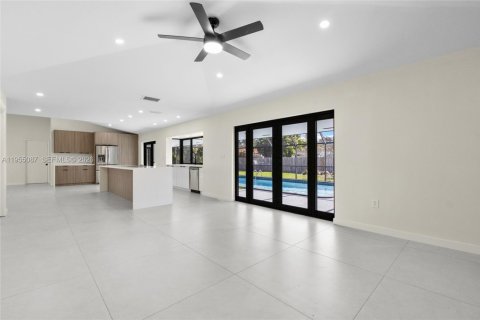 Villa ou maison à vendre à Cutler Bay, Floride: 3 chambres, 178 m2 № 2010876 - photo 13