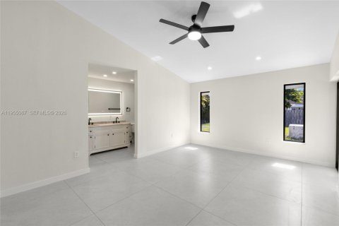 Villa ou maison à vendre à Cutler Bay, Floride: 3 chambres, 178 m2 № 2010876 - photo 19