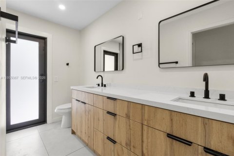 Villa ou maison à vendre à Cutler Bay, Floride: 3 chambres, 178 m2 № 2010876 - photo 27