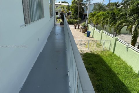 Casa en alquiler en Key Largo, Florida, 2 dormitorios, 204.01 m2 № 1947319 - foto 12