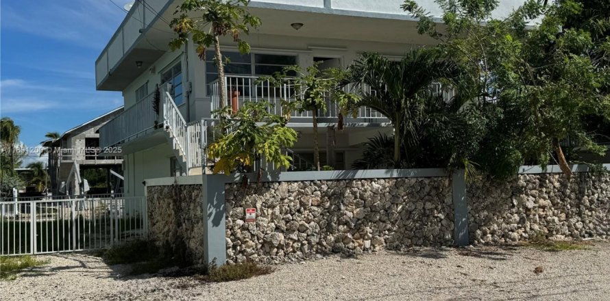 Casa en Key Largo, Florida 2 dormitorios, 204.01 m2 № 1947319