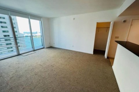 Condo in Miami, Florida  № 2058590 - photo 6