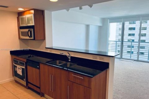 Condo in Miami, Florida  № 2058590 - photo 5