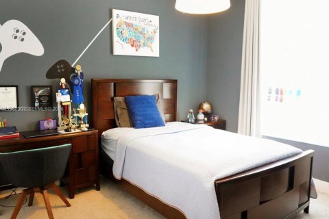 Townhouse in LANDMARK in Doral, Florida 3 bedrooms, 199.93 sq.m. № 2043072 - photo 16