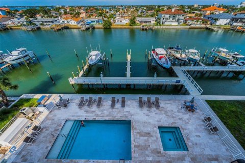 Condo in Clearwater, Florida, 3 bedrooms  № 1916495 - photo 7