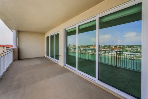 Condo in Clearwater, Florida, 3 bedrooms  № 1916495 - photo 9